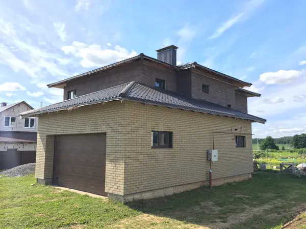 Dům s garáží v termopanelech